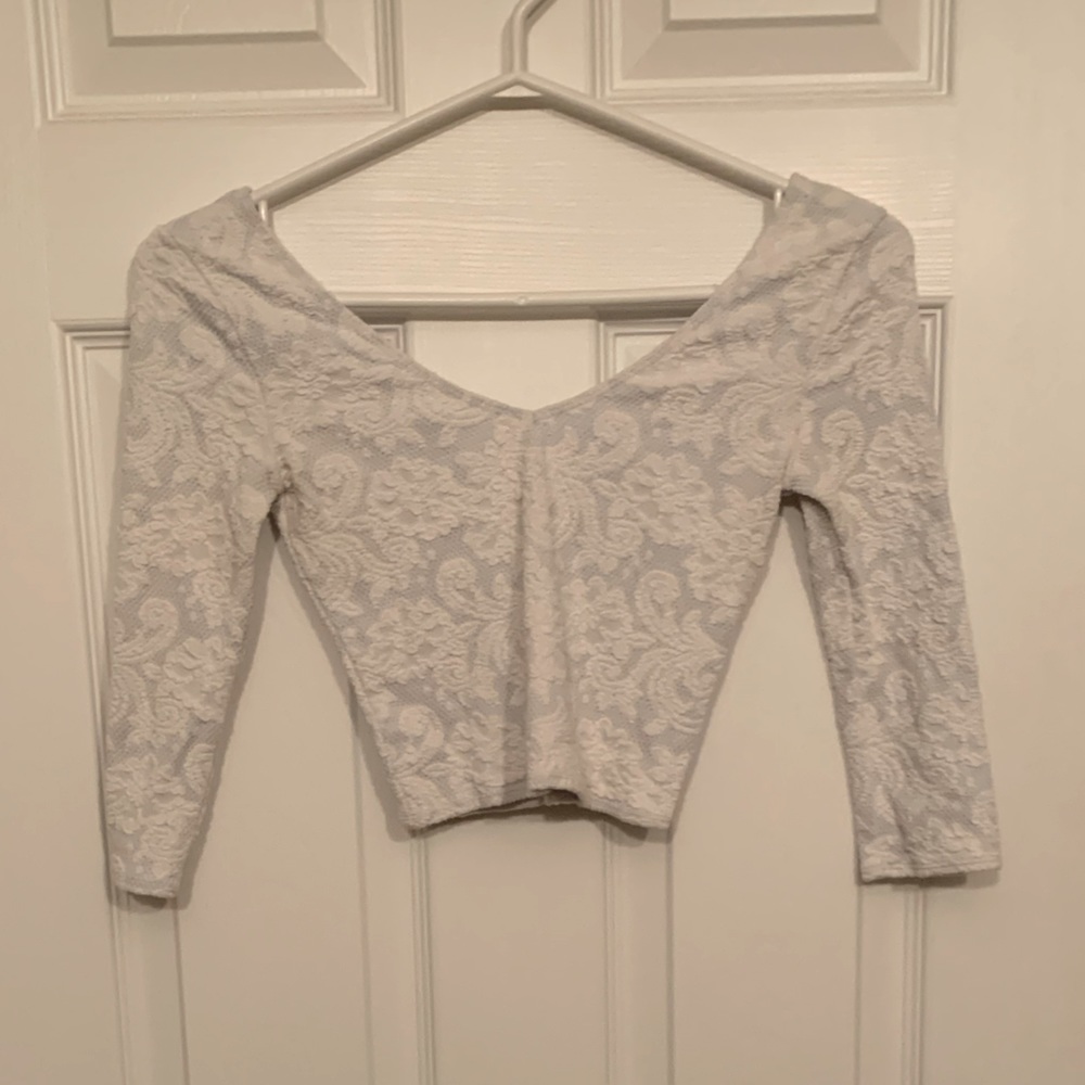 Abercrombie & Fitch embroidered pattern crop